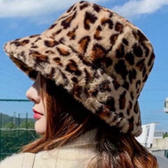 🐾JUNGLE FEVER🐾LUX PLUSH LEOPARD FAUX FUR BUCKET FISHERMAN’S HAT-NEW BOUTIQUE - Picture 2 of 11